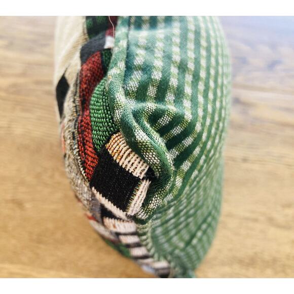 La France Home Tapestry Decorative Throw Pillow Kitty Cat Santa North Pole 2001 - Picture 9 of 10